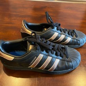 Adidas Superstars size 9.5